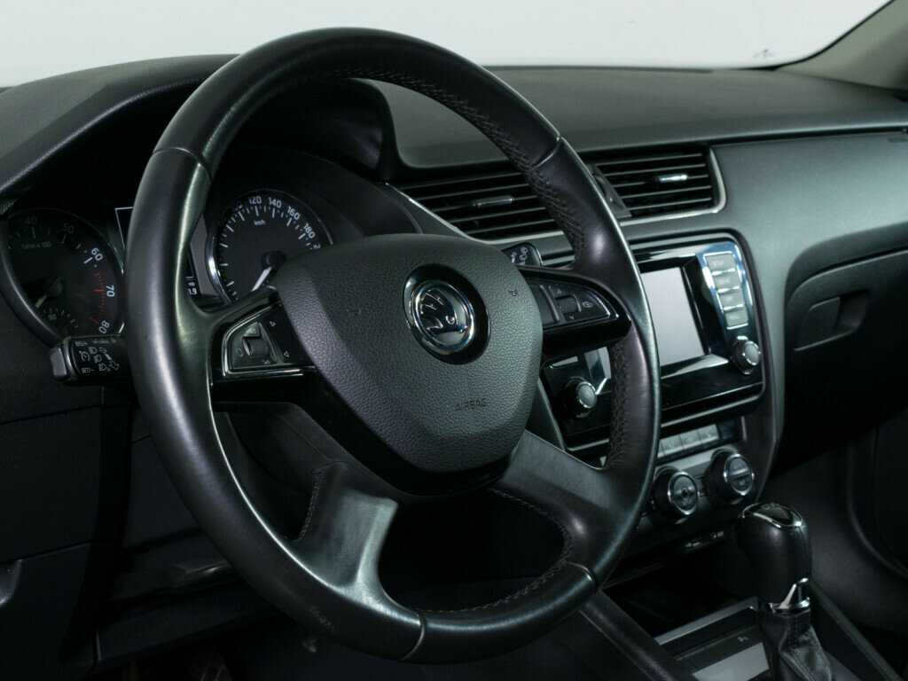 Купить Skoda Octavia с пробегом. Фото: #10