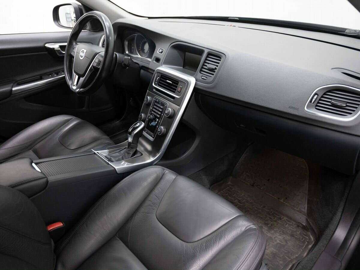 Купить Volvo S60 с пробегом. Фото: #13