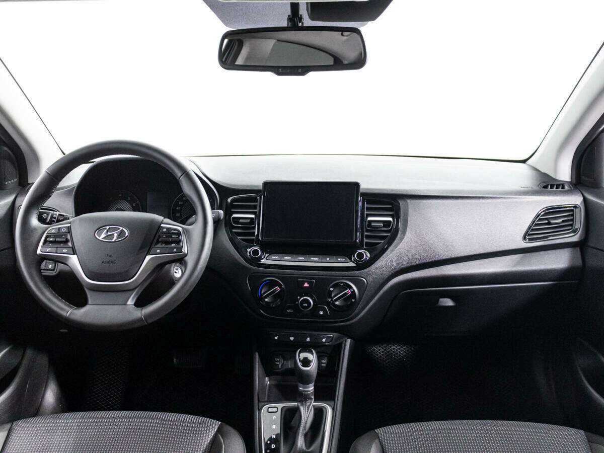 Купить Hyundai Solaris с пробегом. Фото: #12
