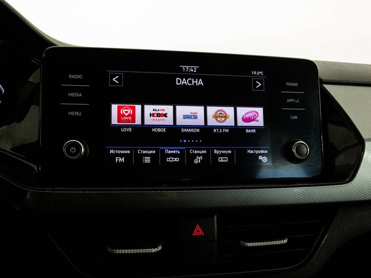 Купить Volkswagen Polo с пробегом. Фото: #11