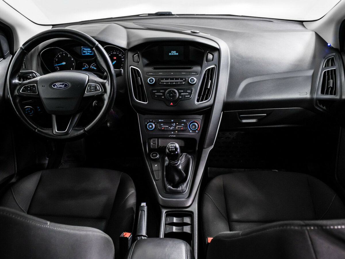 Купить Ford Focus с пробегом. Фото: #10