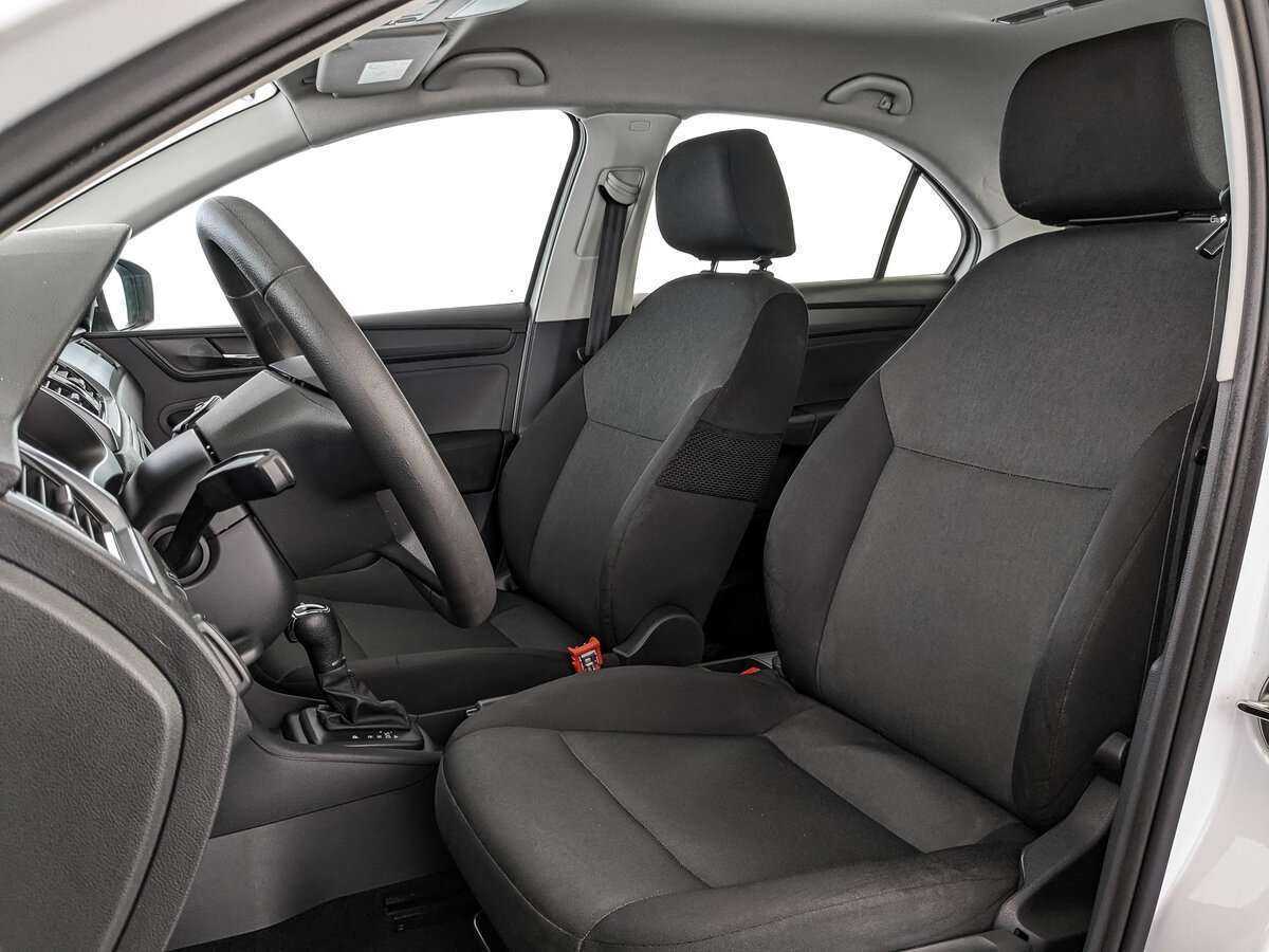 Купить Skoda Rapid с пробегом. Фото: #15