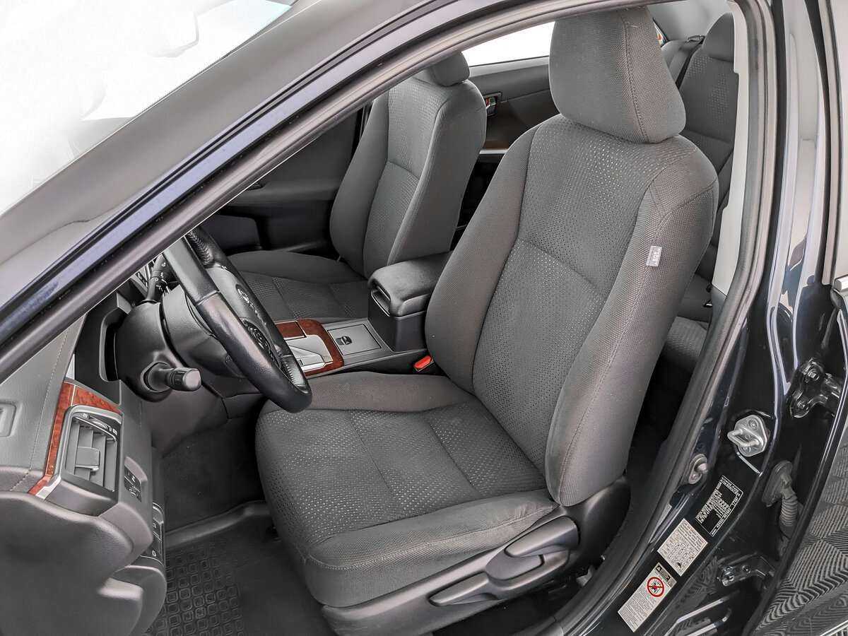 Купить Toyota Camry с пробегом. Фото: #15