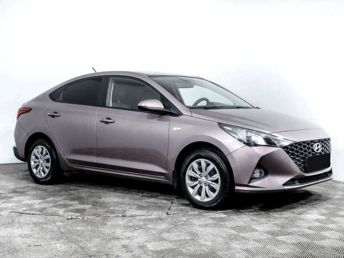 Купить Hyundai Solaris с пробегом. Фото: #1