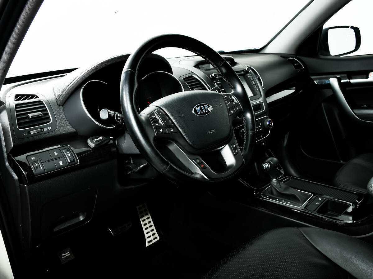 Купить Kia Sorento с пробегом. Фото: #12