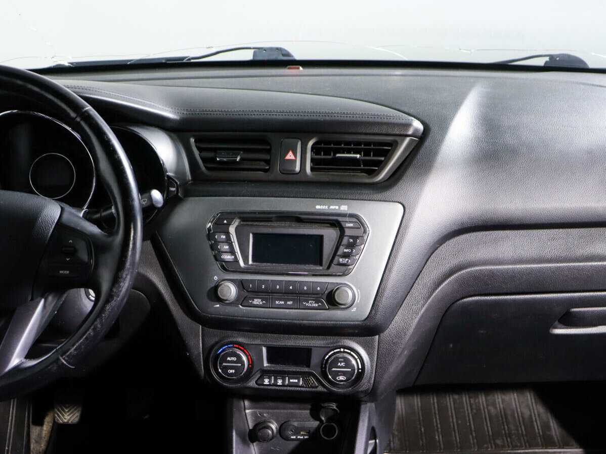 Купить Kia Rio с пробегом. Фото: #9