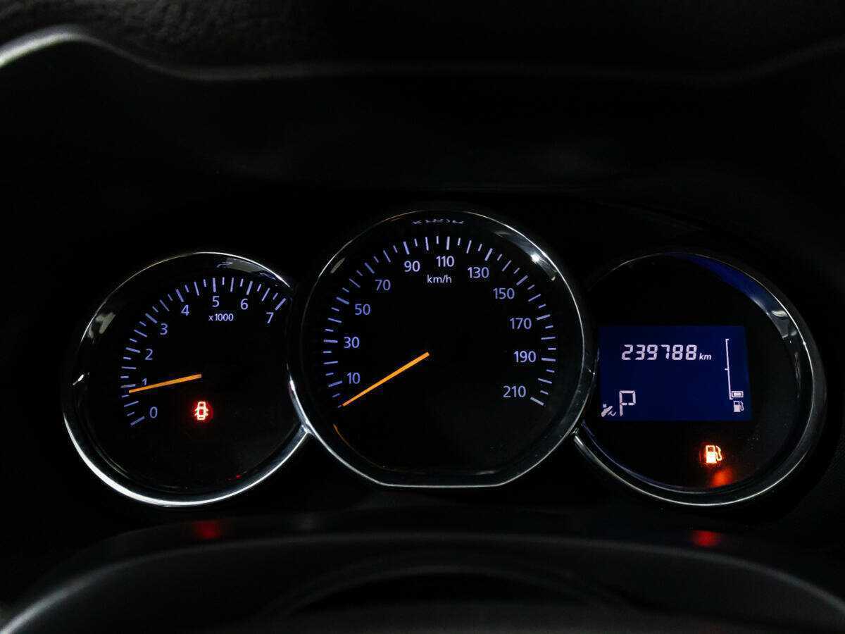 Купить Renault Duster с пробегом. Фото: #11