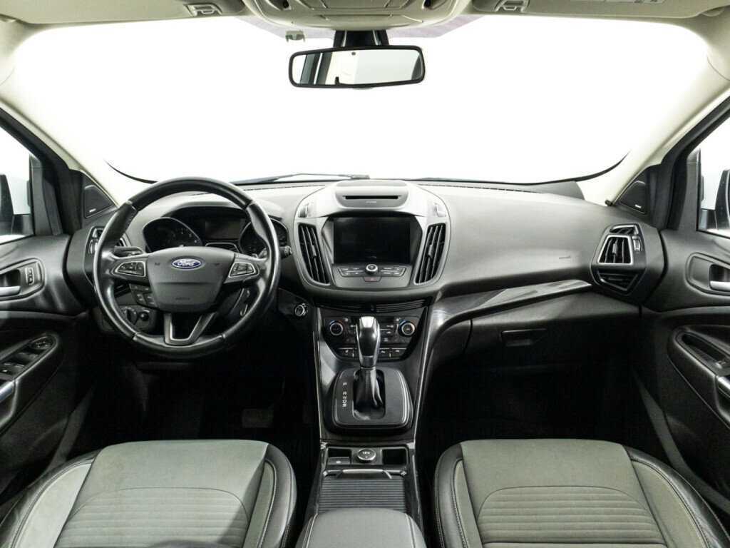 Купить Ford Kuga с пробегом. Фото: #12