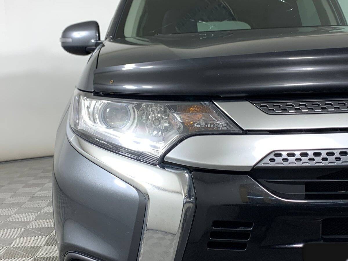 Купить Mitsubishi Outlander с пробегом. Фото: #9