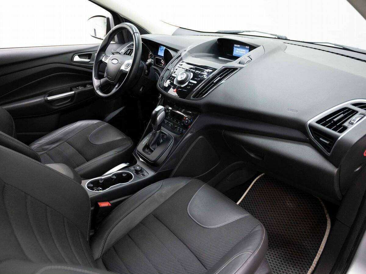 Купить Ford Kuga с пробегом. Фото: #10