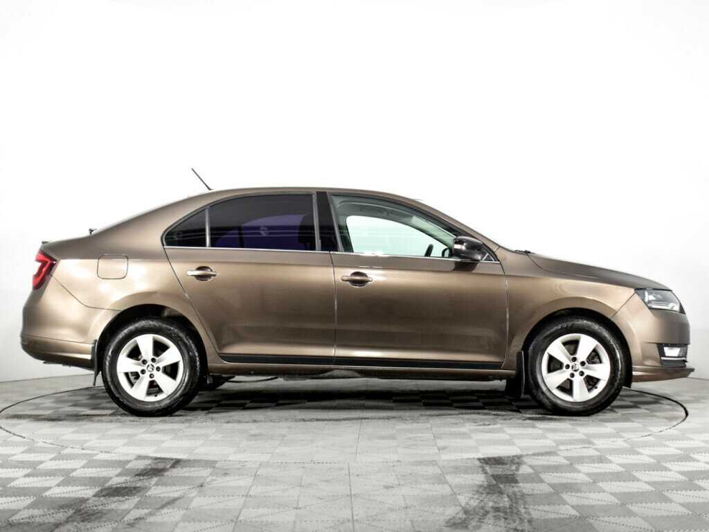 Купить Skoda Rapid с пробегом. Фото: #3