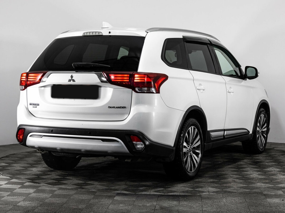 Купить Mitsubishi Outlander с пробегом. Фото: #3