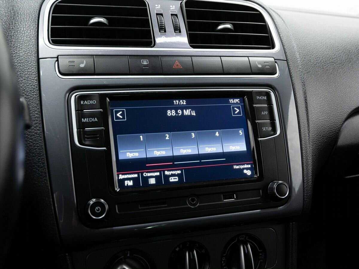 Купить Volkswagen Polo с пробегом. Фото: #20