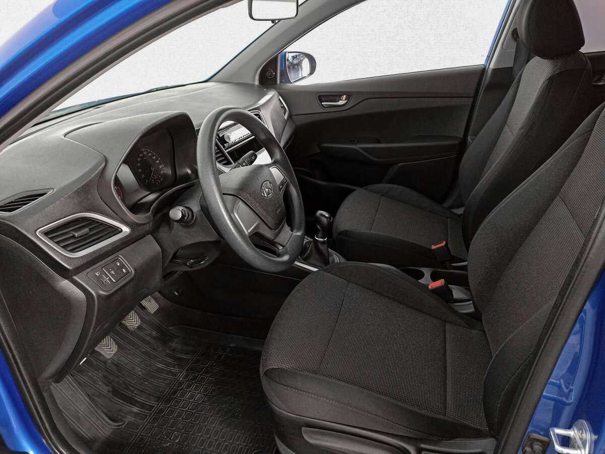 Купить Hyundai Solaris с пробегом. Фото: #15