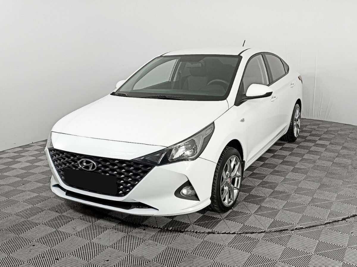 Купить Hyundai Solaris с пробегом. Фото: #0