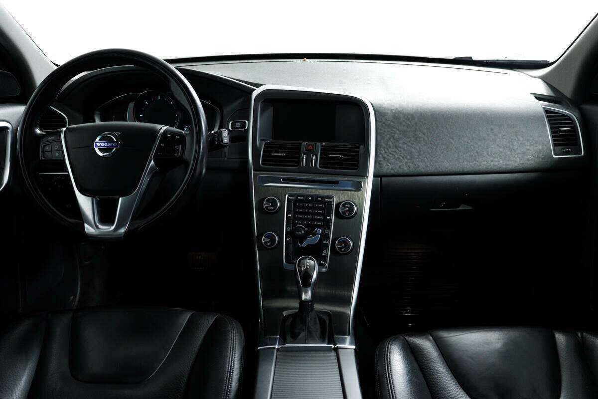 Купить Volvo XC60 с пробегом. Фото: #10