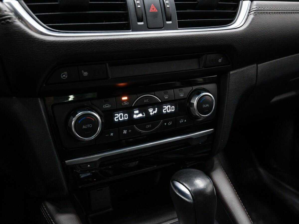 Купить Mazda 6 с пробегом. Фото: #17