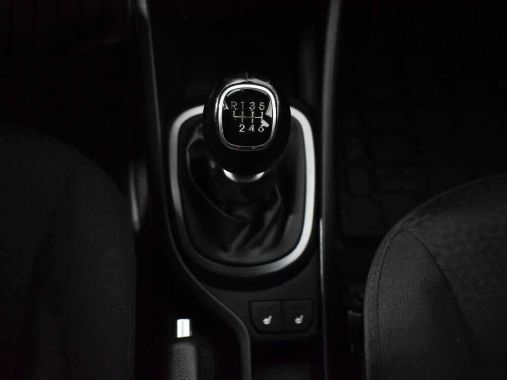 Купить Kia Rio с пробегом. Фото: #11