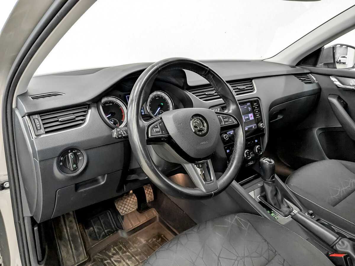 Купить Skoda Octavia с пробегом. Фото: #15
