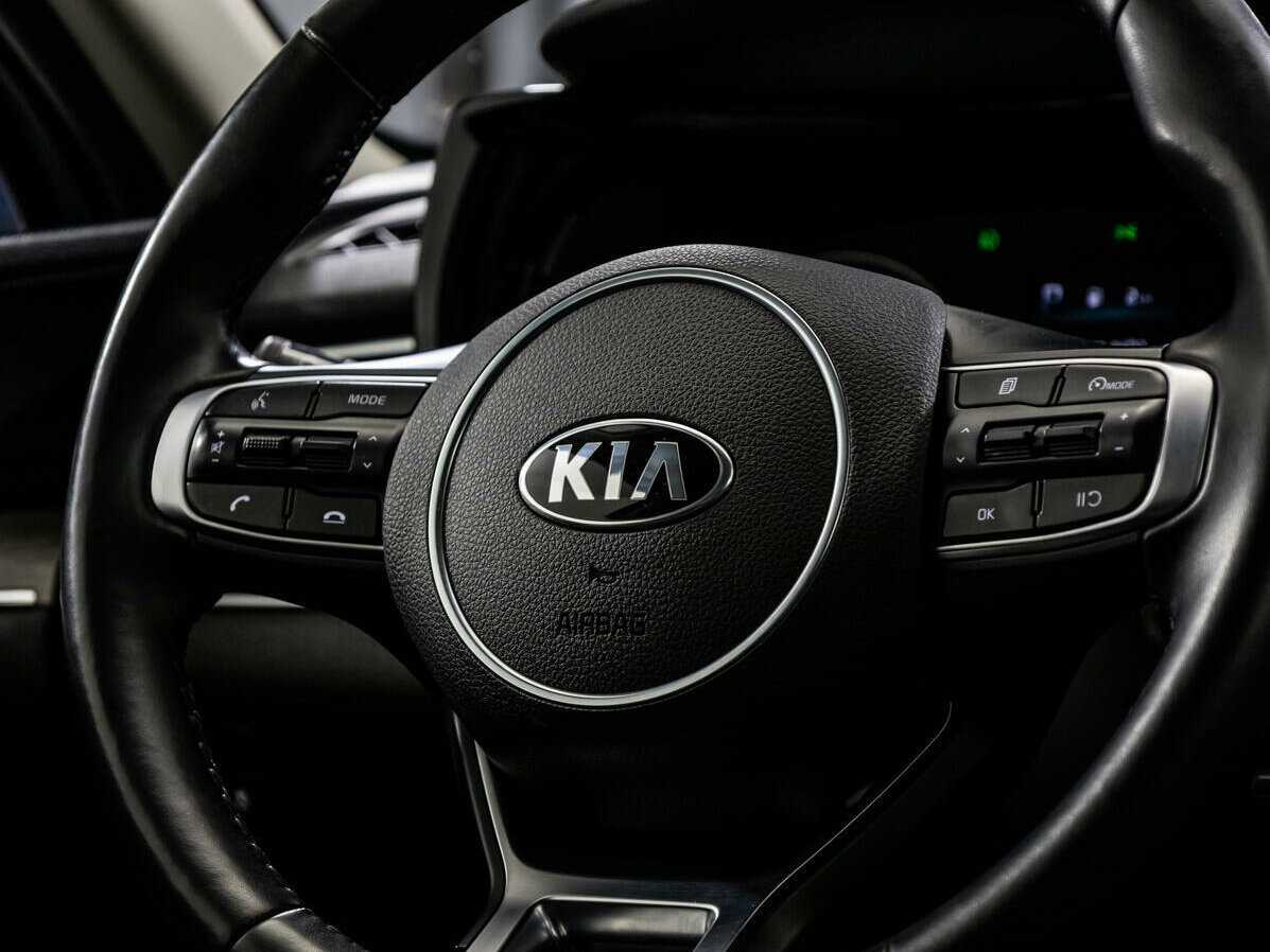 Купить Kia K5 с пробегом. Фото: #16