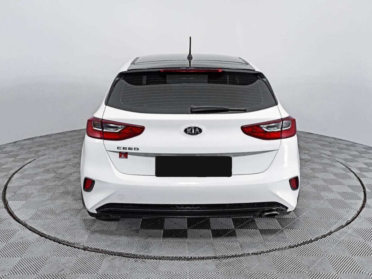 Купить Kia Ceed с пробегом. Фото: #5