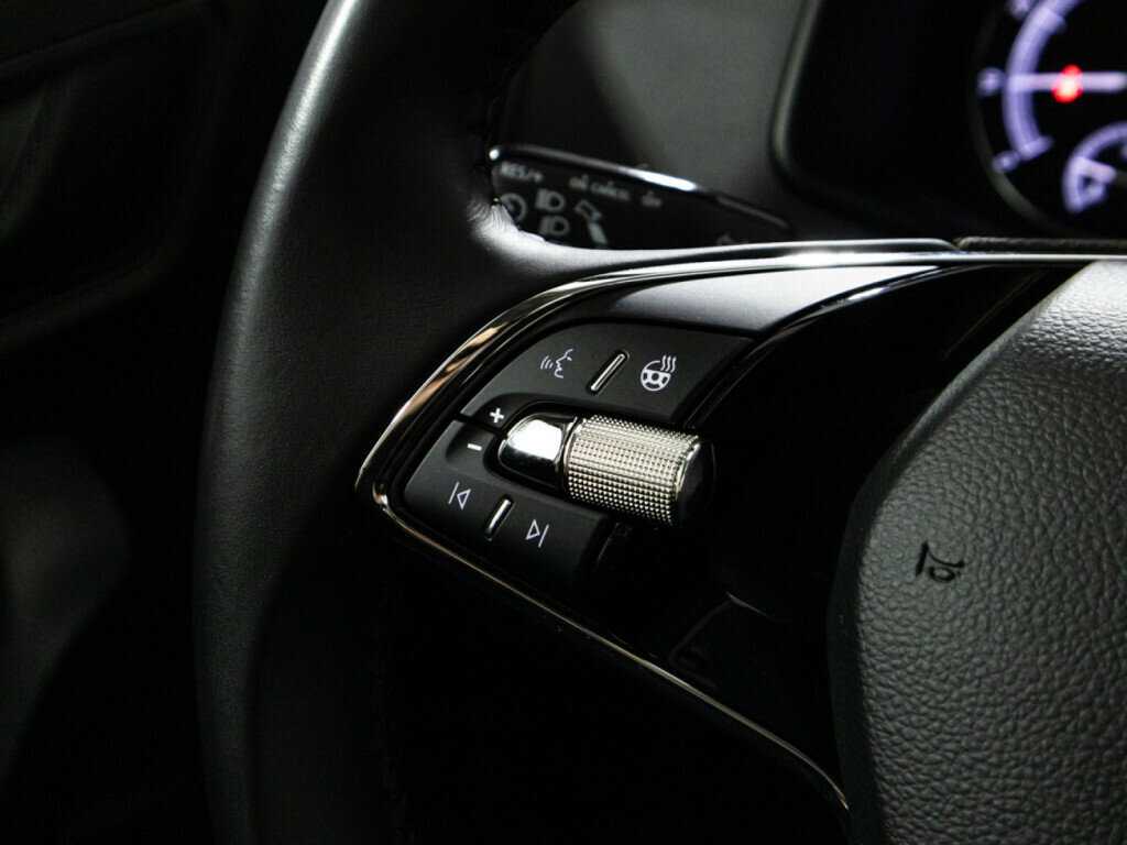 Купить Skoda Karoq с пробегом. Фото: #16