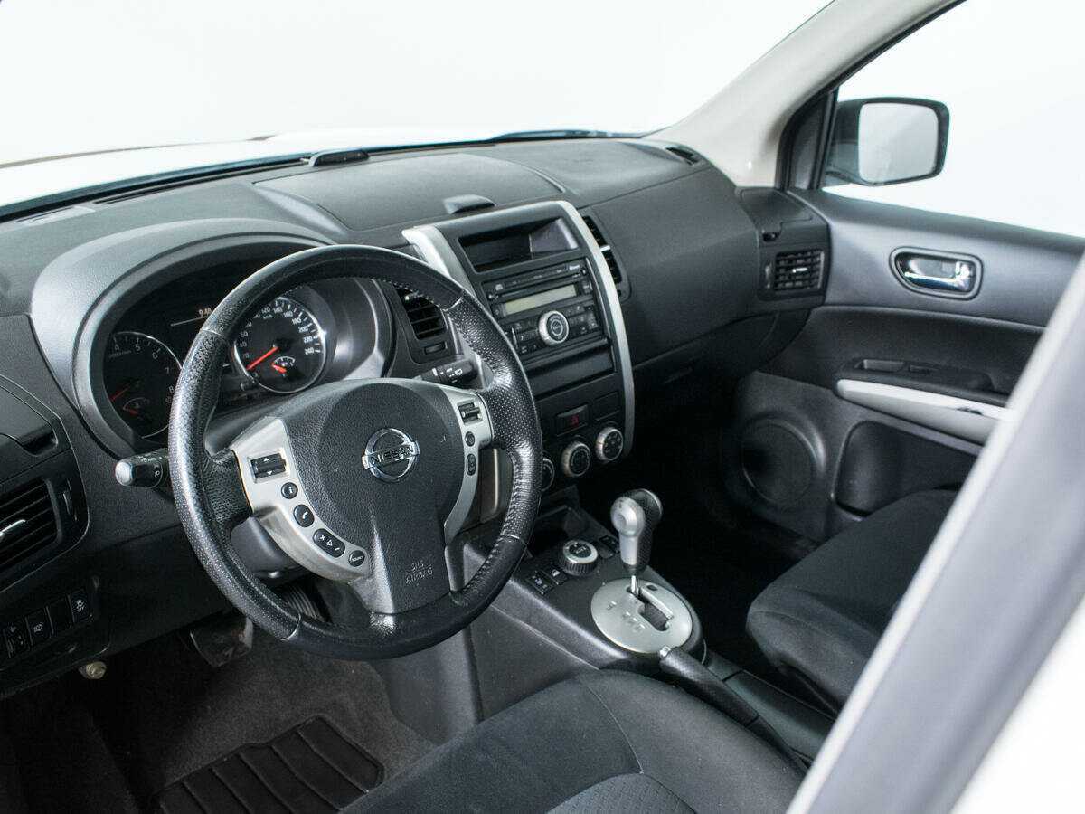 Купить Nissan X-Trail с пробегом. Фото: #11