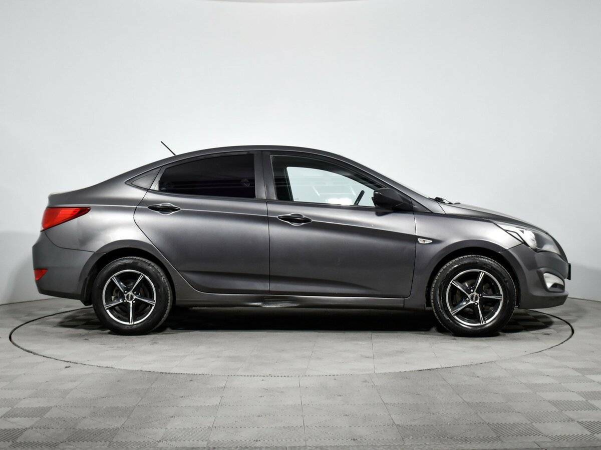 Купить Hyundai Solaris с пробегом. Фото: #3