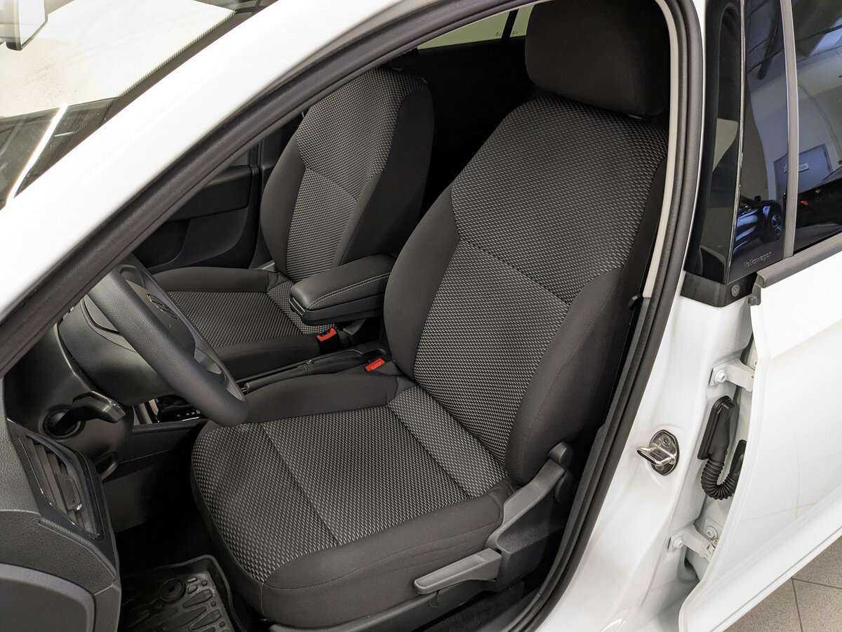 Купить Volkswagen Polo с пробегом. Фото: #15