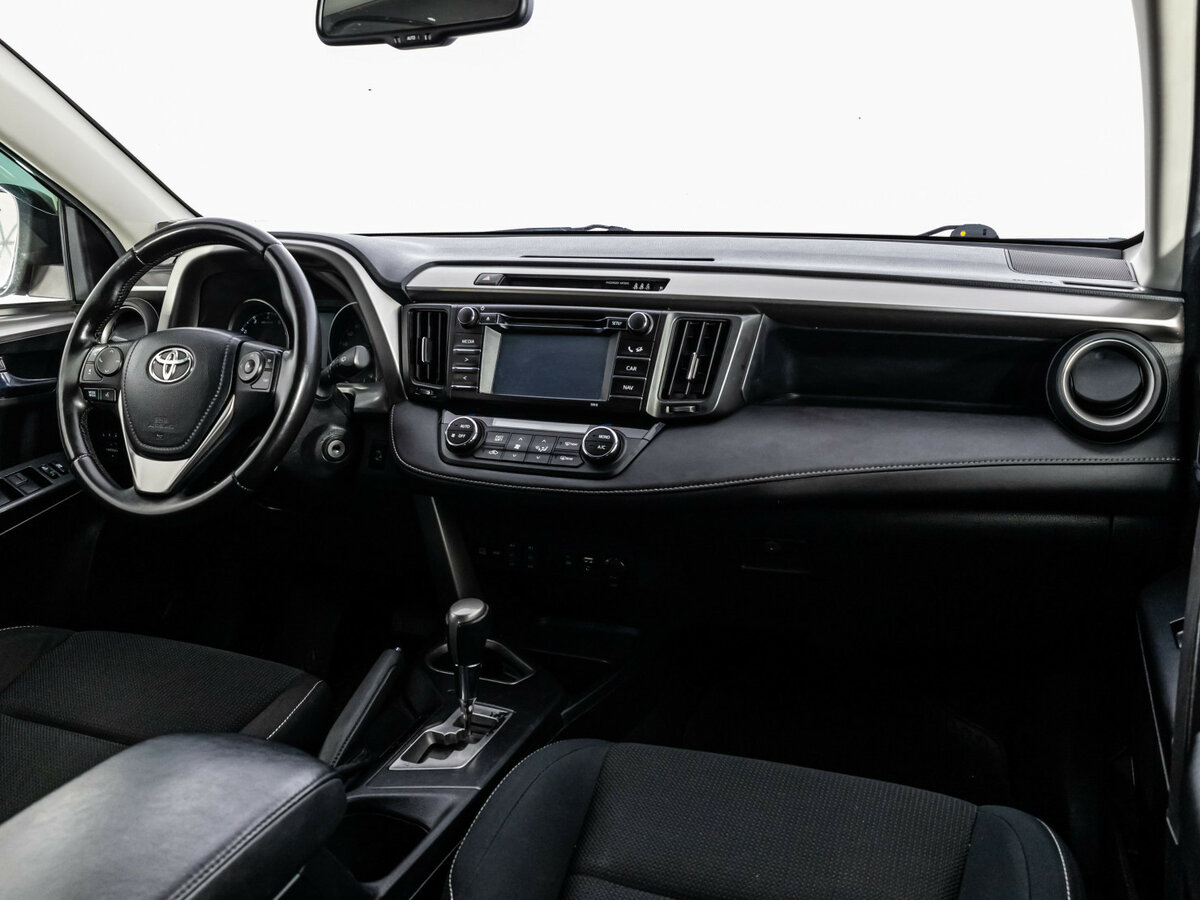 Купить Toyota RAV4 с пробегом. Фото: #6