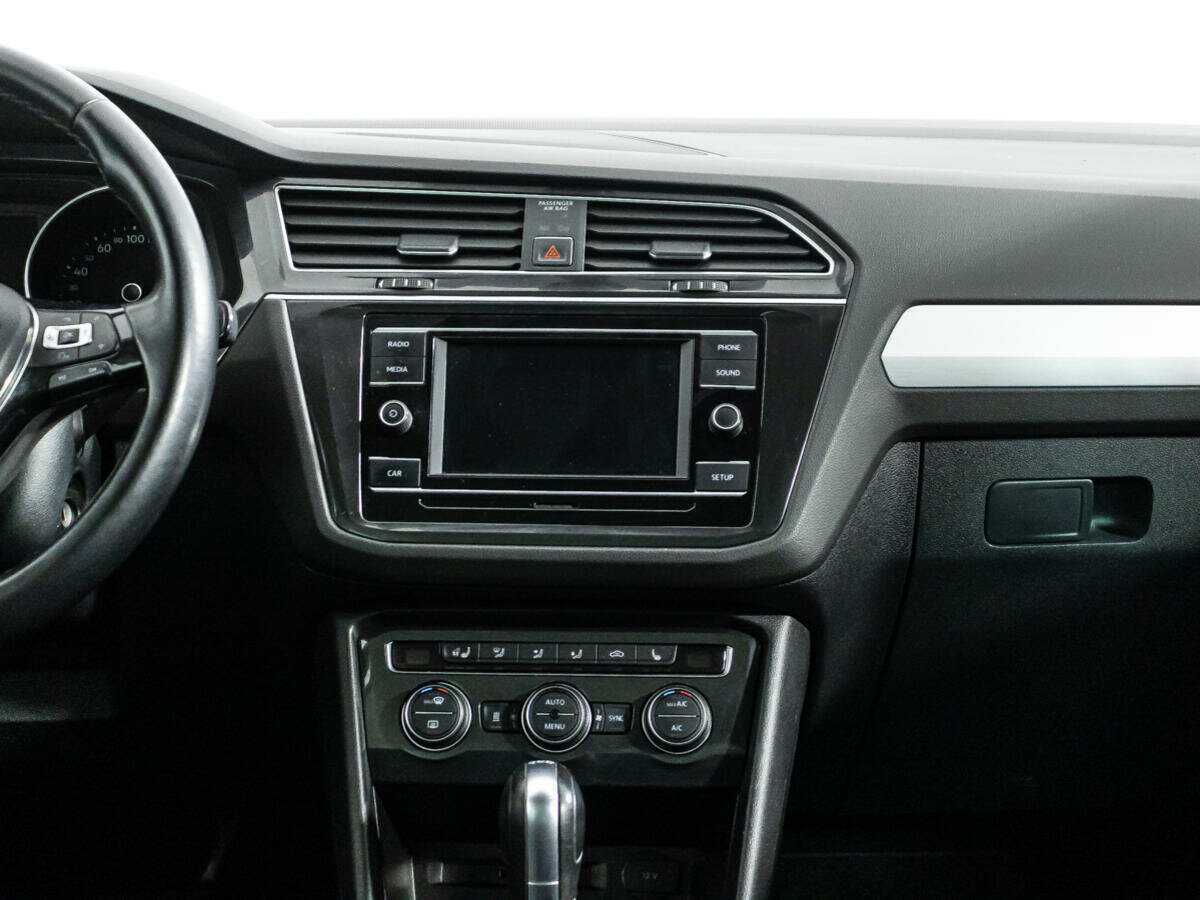 Купить Volkswagen Tiguan с пробегом. Фото: #12