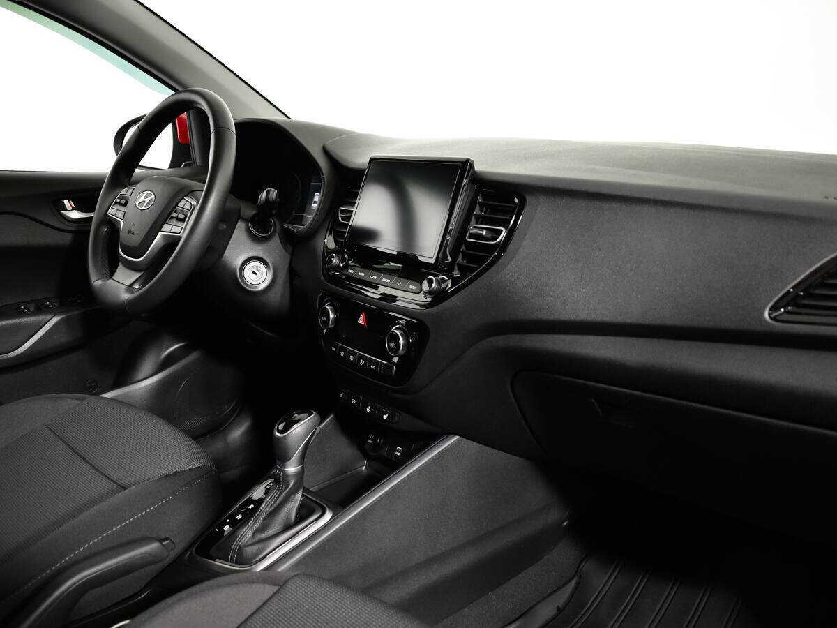 Купить Hyundai Solaris с пробегом. Фото: #8