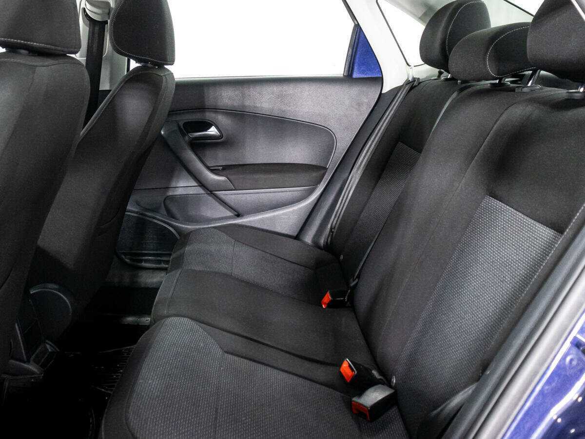 Купить Volkswagen Polo с пробегом. Фото: #9