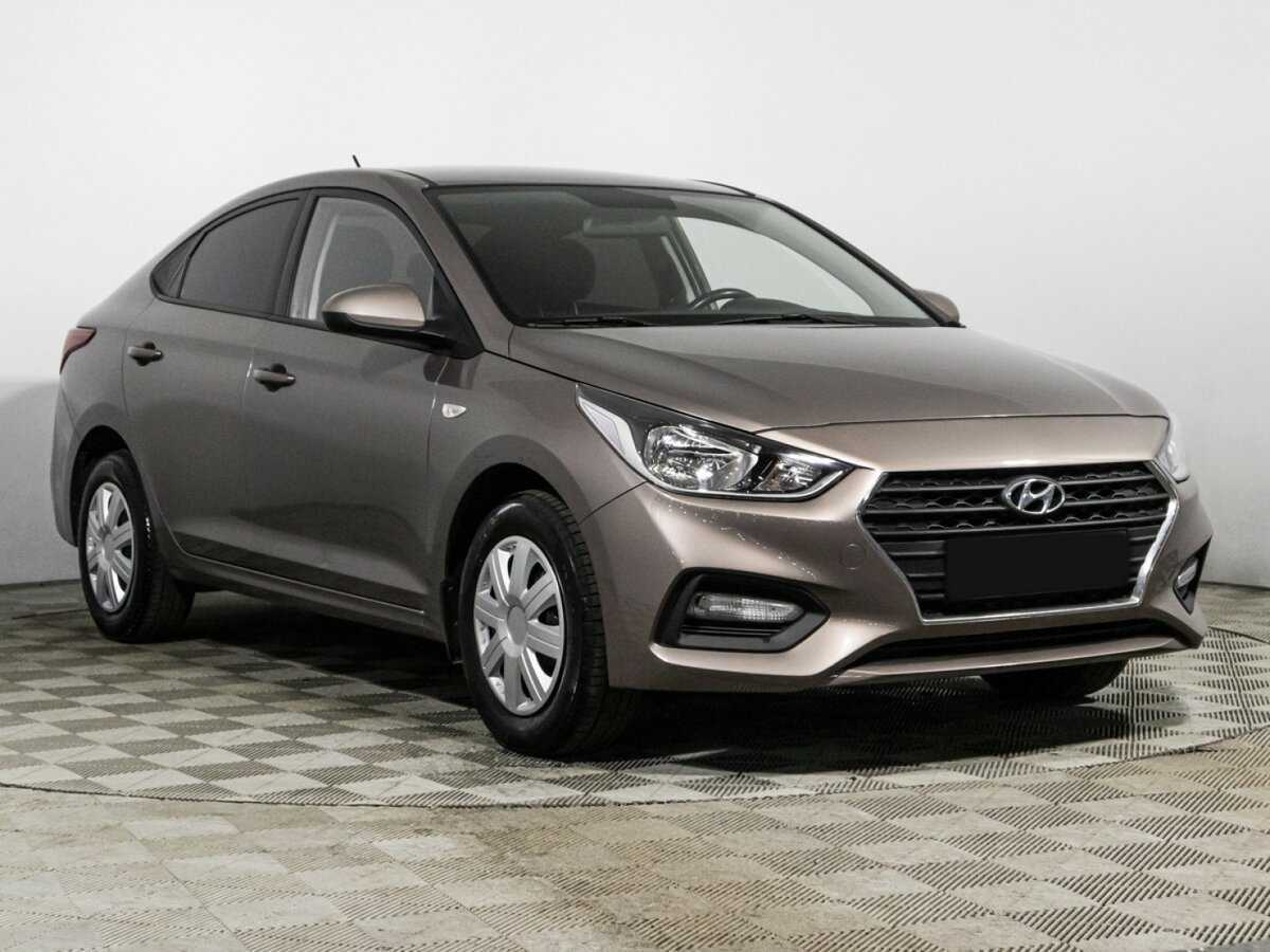 Купить Hyundai Solaris с пробегом. Фото: #2