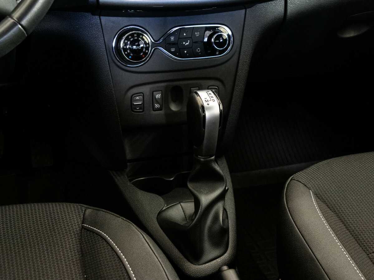 Купить Renault Sandero с пробегом. Фото: #9