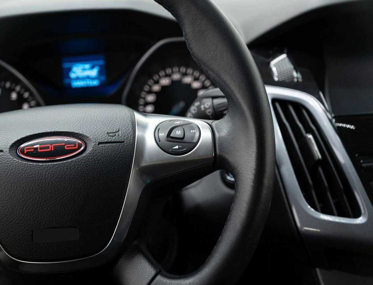 Купить Ford Focus с пробегом. Фото: #15
