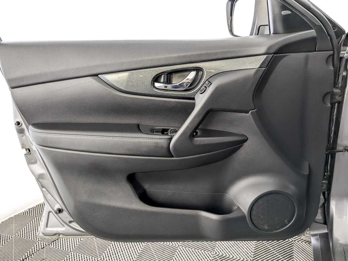 Купить Nissan X-Trail с пробегом. Фото: #18