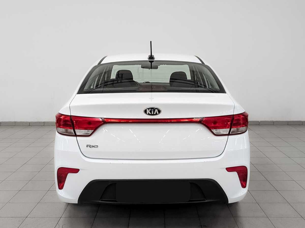 Купить Kia Rio с пробегом. Фото: #5