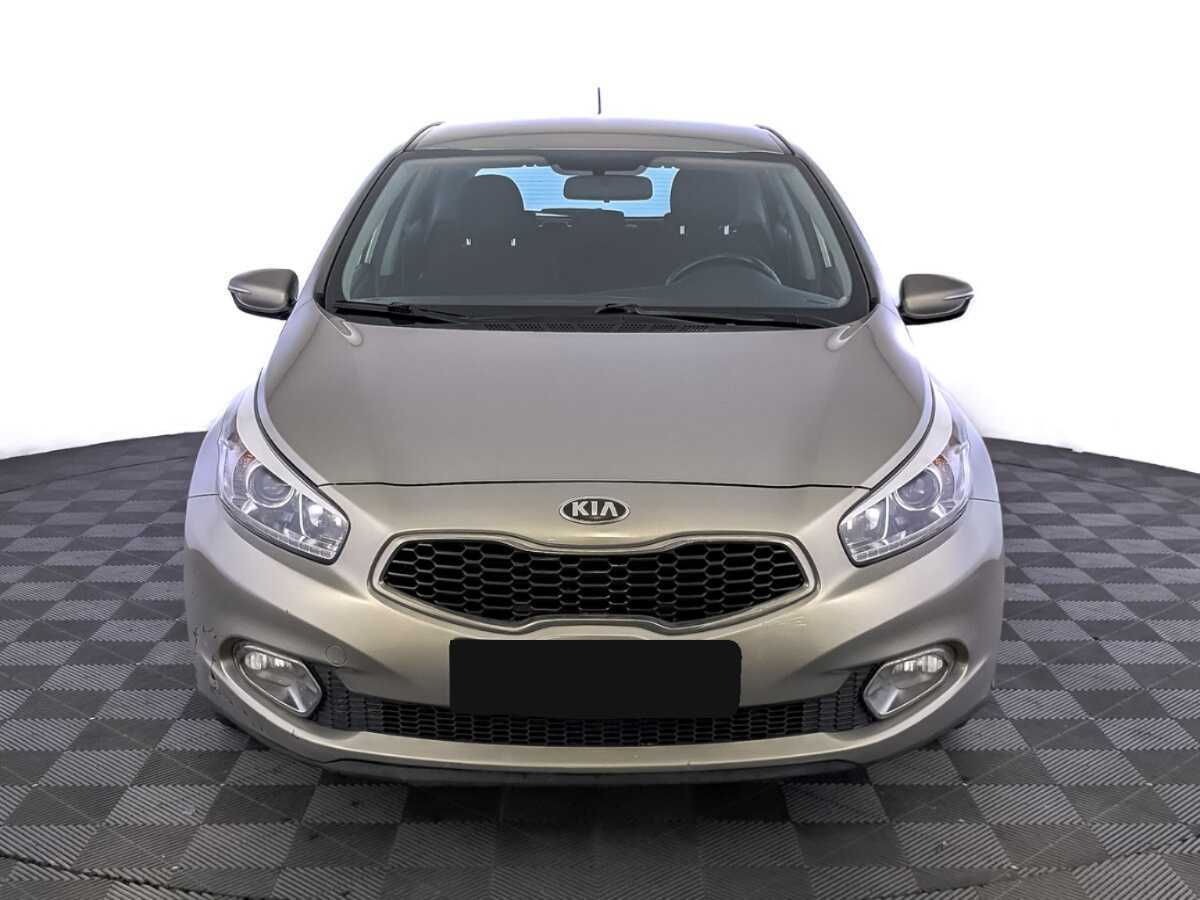 Купить Kia Ceed с пробегом. Фото: #1