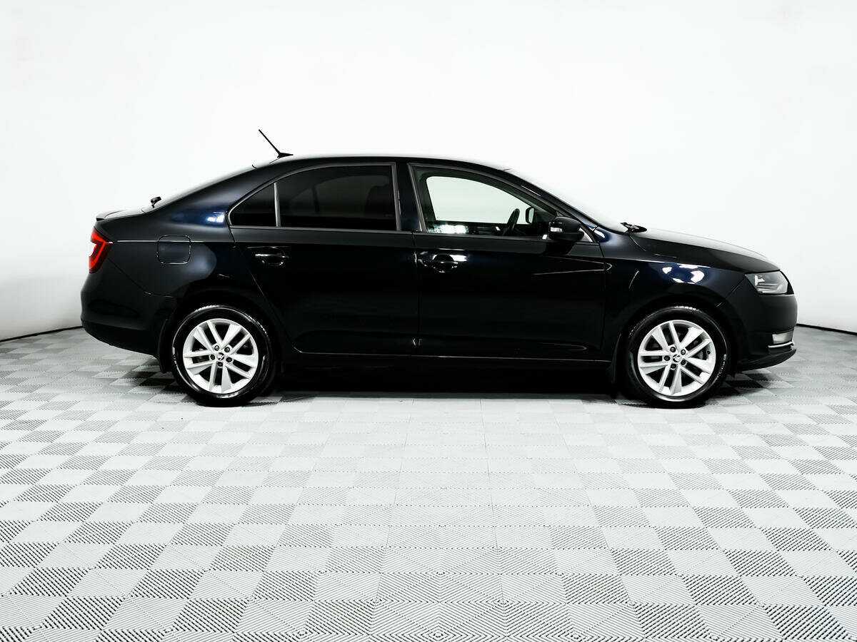 Купить Skoda Rapid с пробегом. Фото: #3