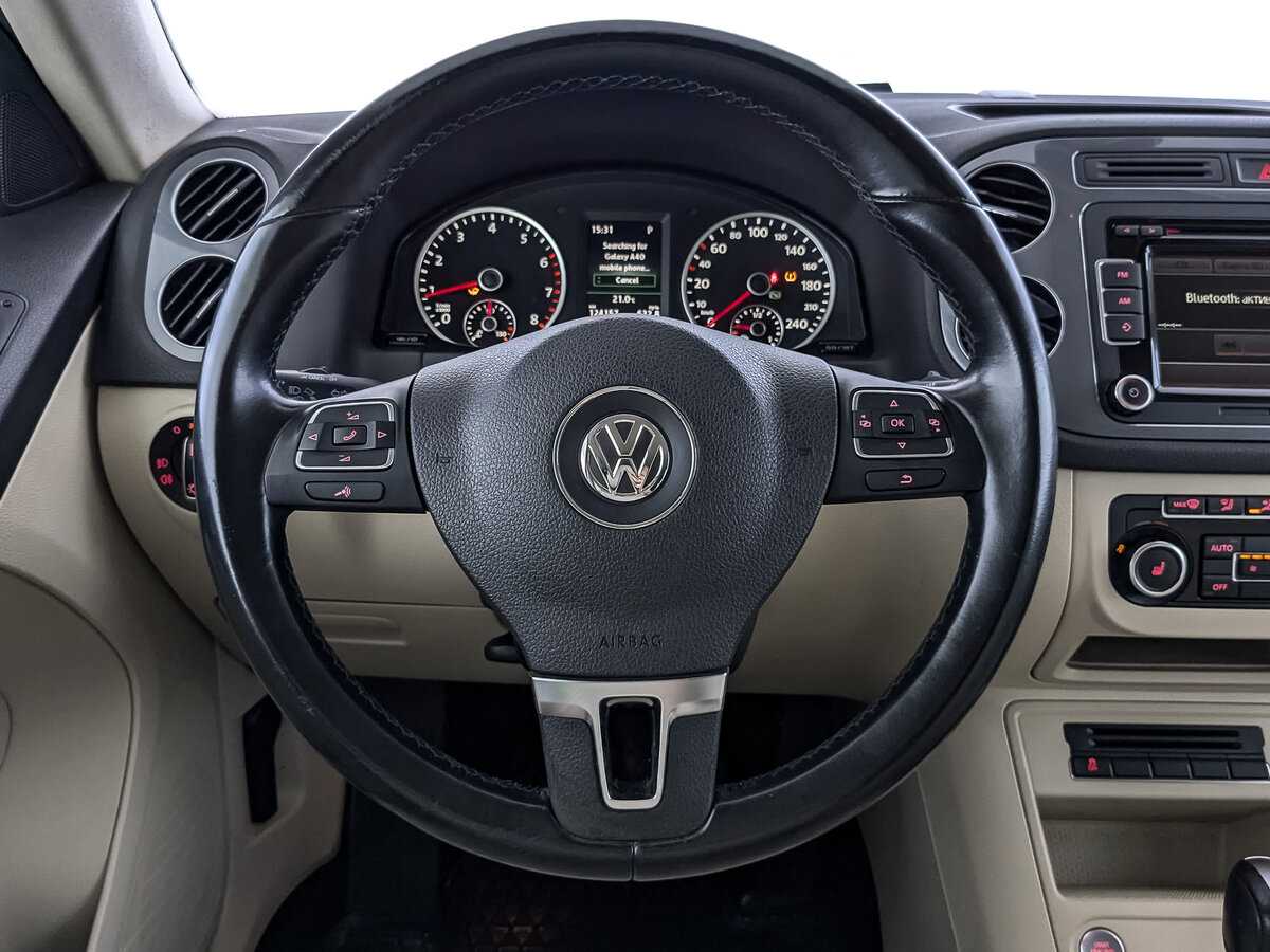 Купить Volkswagen Tiguan с пробегом. Фото: #17
