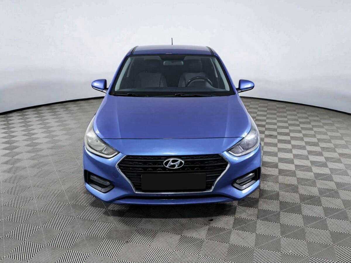 Купить Hyundai Solaris с пробегом. Фото: #1