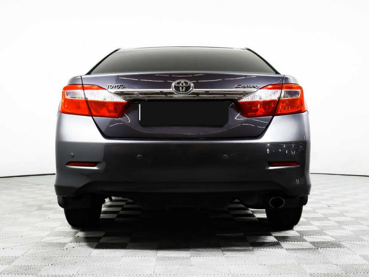 Купить Toyota Camry с пробегом. Фото: #4