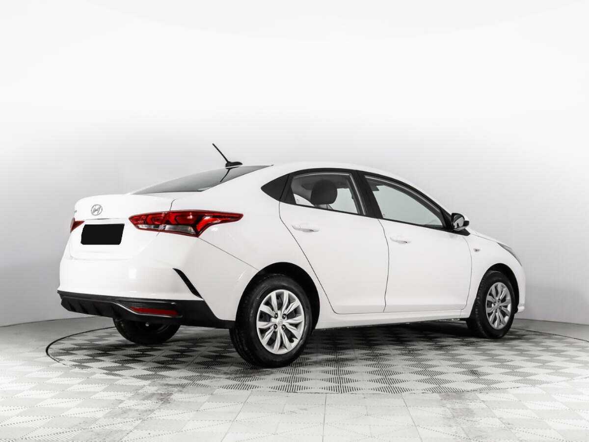 Купить Hyundai Solaris с пробегом. Фото: #4