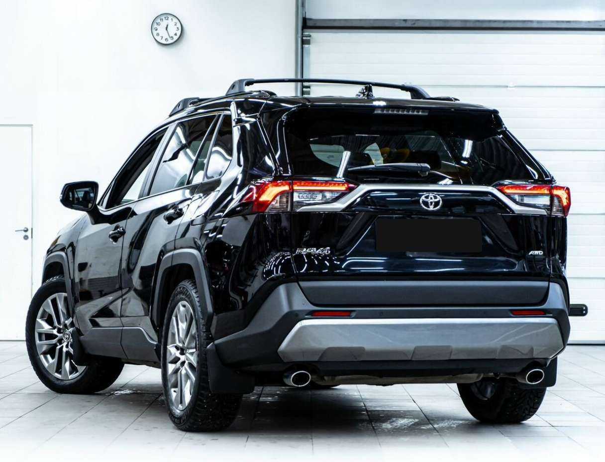Купить Toyota RAV4 с пробегом. Фото: #3