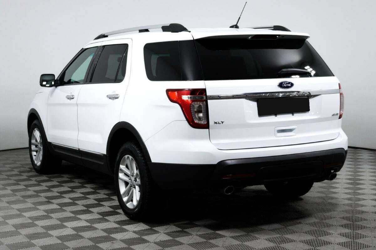 Купить Ford Explorer с пробегом. Фото: #6