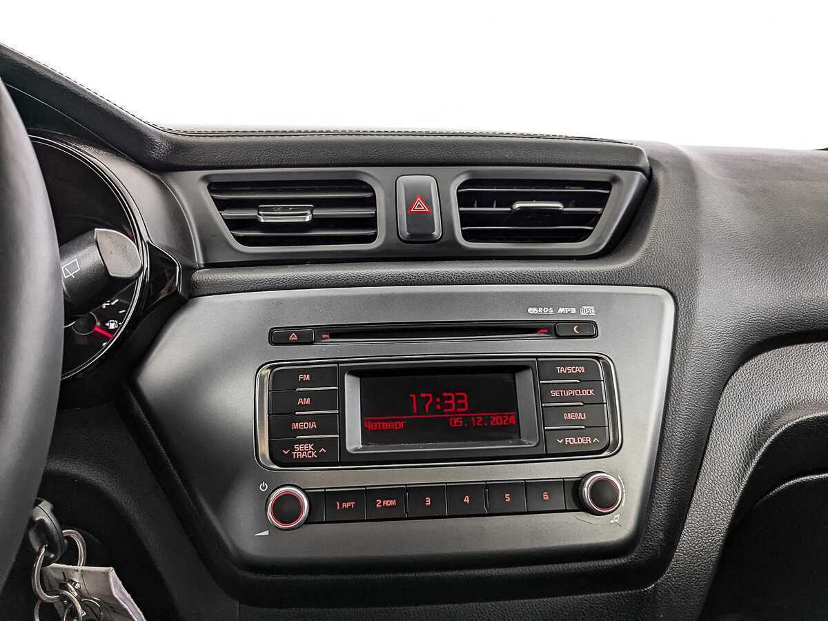 Купить Kia Rio с пробегом. Фото: #16