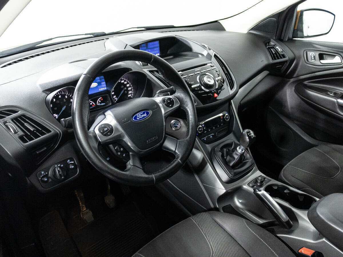 Купить Ford Kuga с пробегом. Фото: #10
