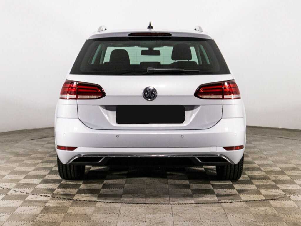 Купить Volkswagen Golf с пробегом. Фото: #5