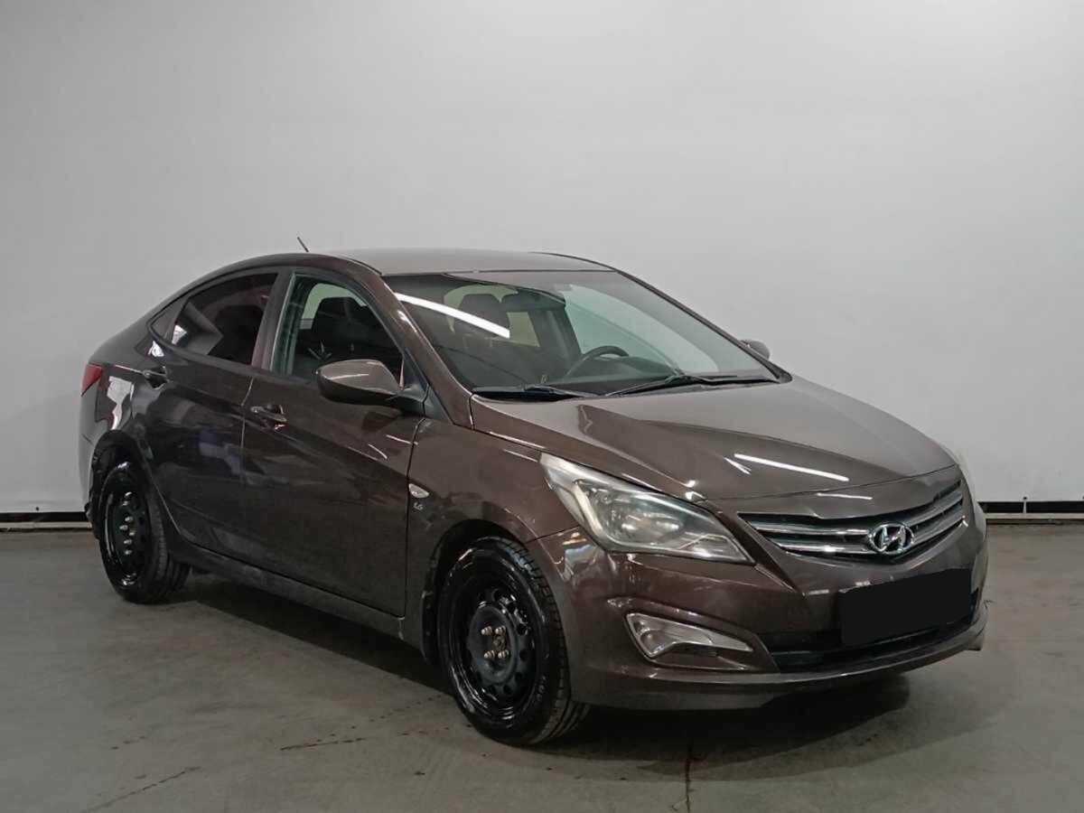 Купить Hyundai Solaris с пробегом. Фото: #2